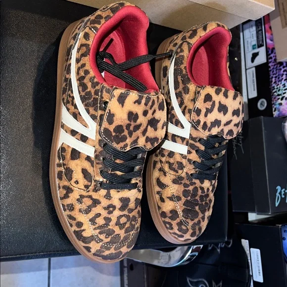 Steve Madden Leopard Print Sneakers with Red Accents - Picture 2 of 6
